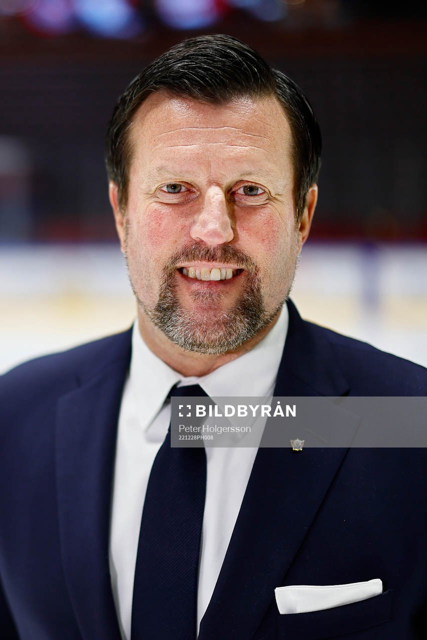 Linköpings sportchef Peter Jakobsson före