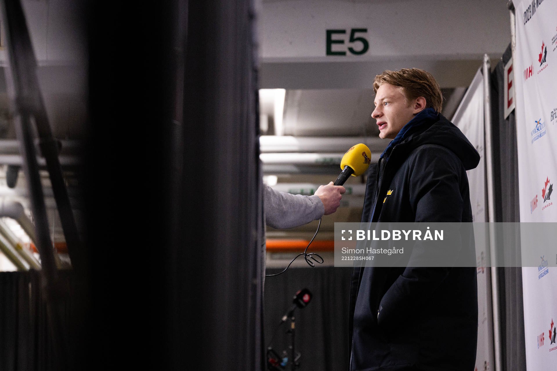 Goaltender Carl Lindbom of Sweden