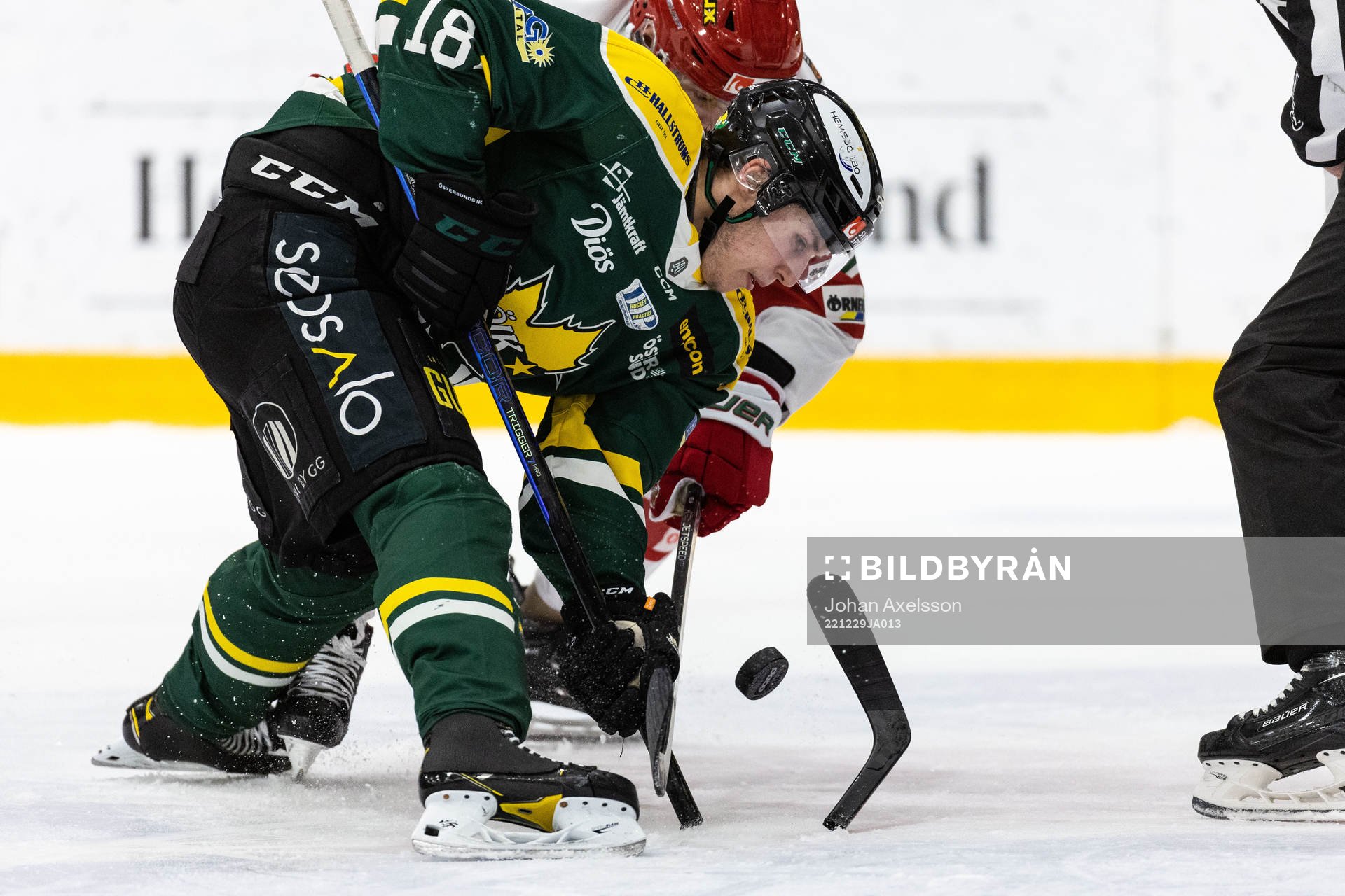 Östersunds Fredrik Strömgren och Modos Macus Velaunder