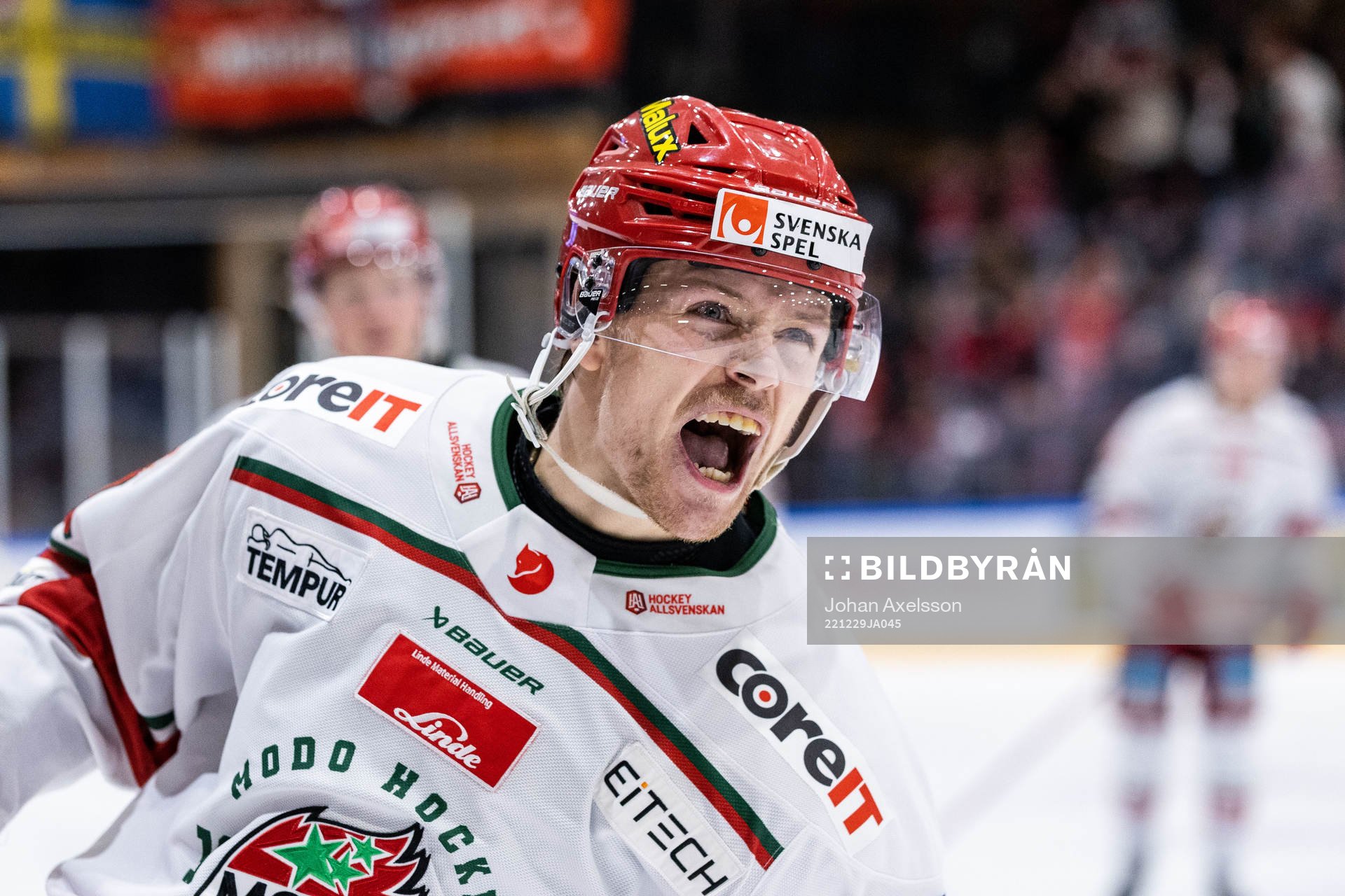 Modos Mikkel Aagaard jublar