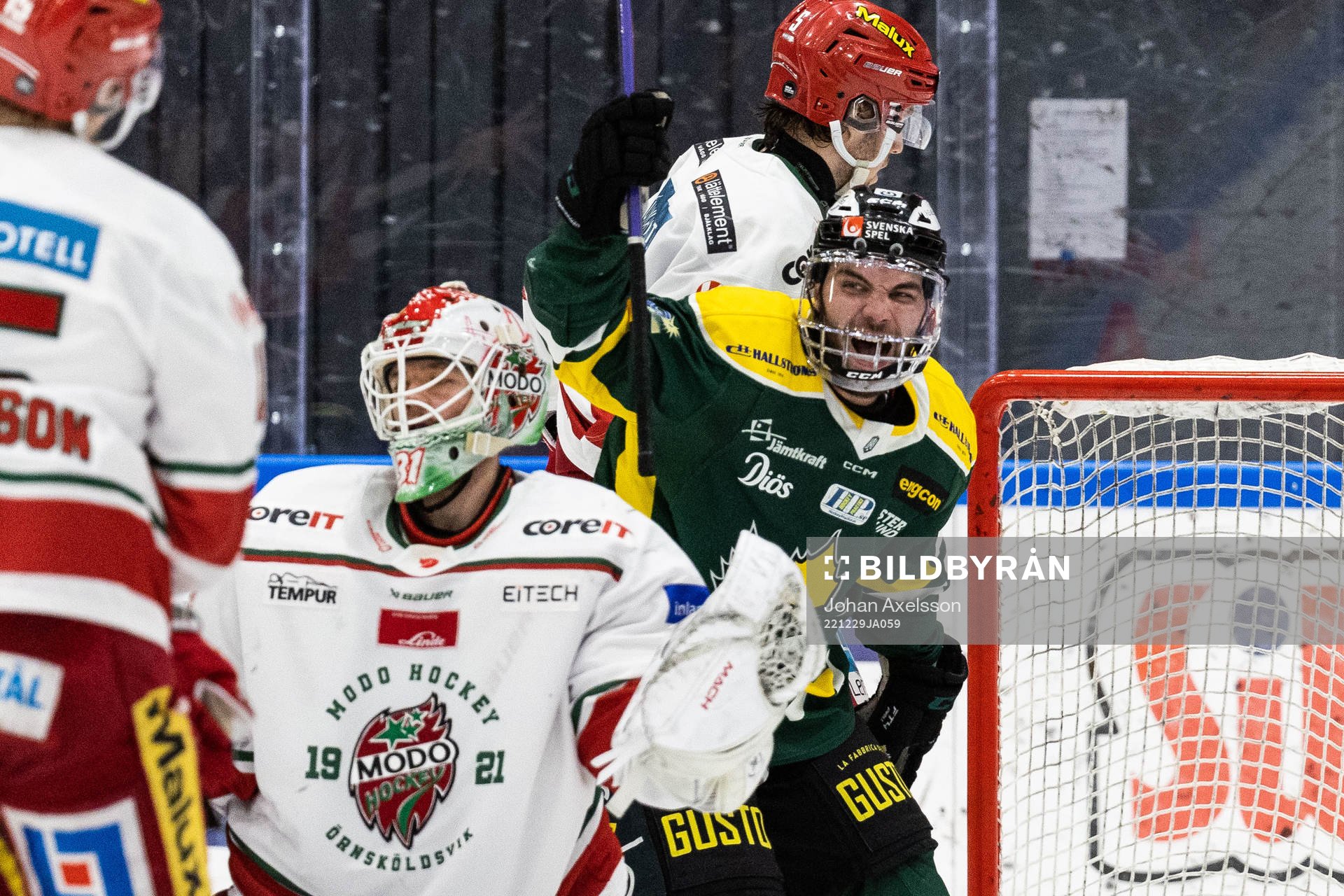 Östersunds Carls Skärström jublar