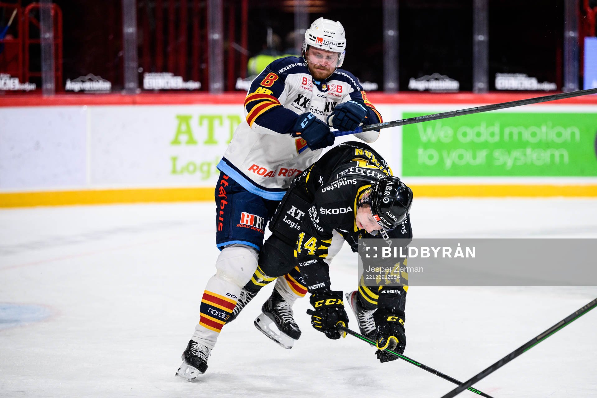 Djurgårdens Linus Arnesson och AIKs Oscar Öhman