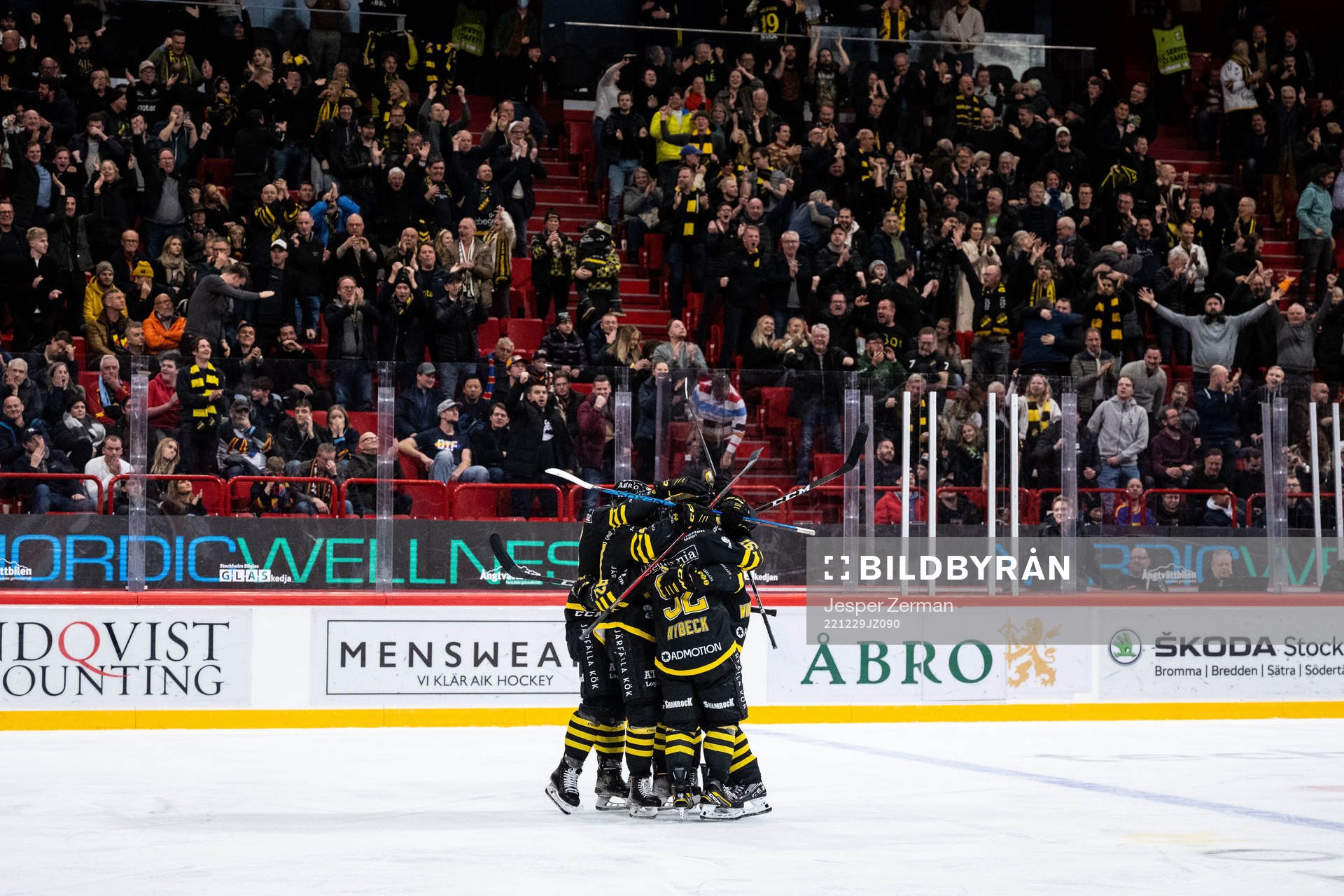 AIKs spelare jublar