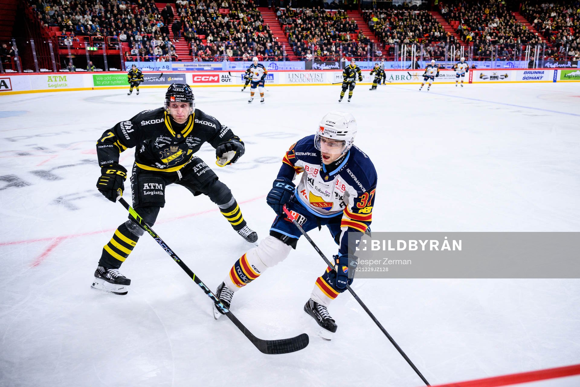 AIKs Filip Windlert och Djurgårdens John Norman