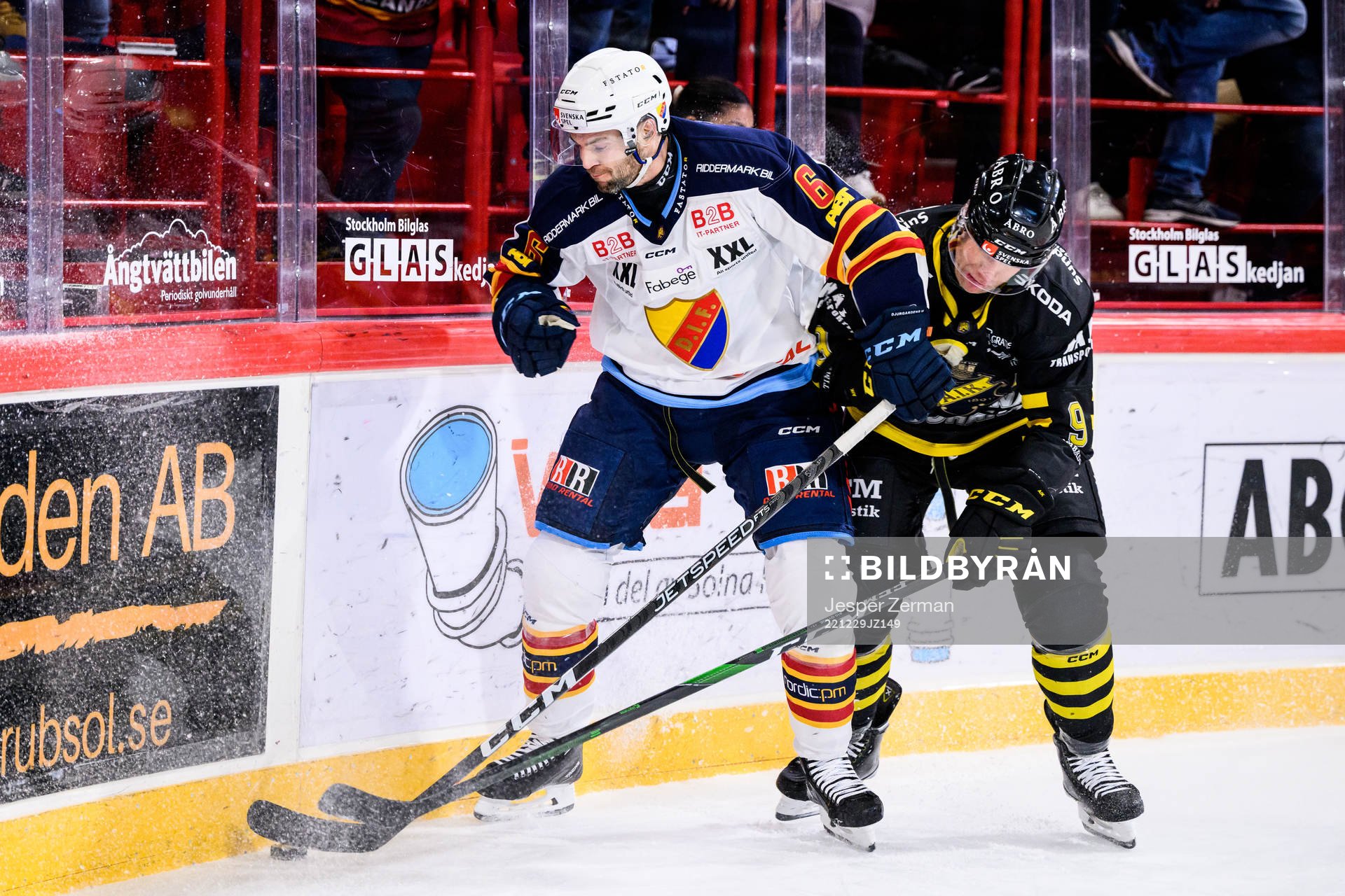 Djurgårdens Stefan Elliott och AIKs Richard Gynge
