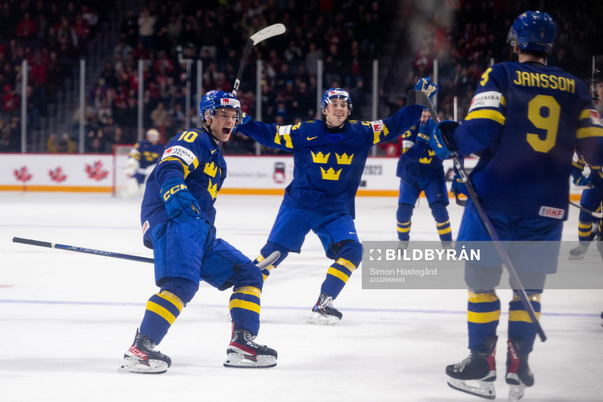 Fabian Wagner , Noah Östlund and Ludvig Jansson of Sweden