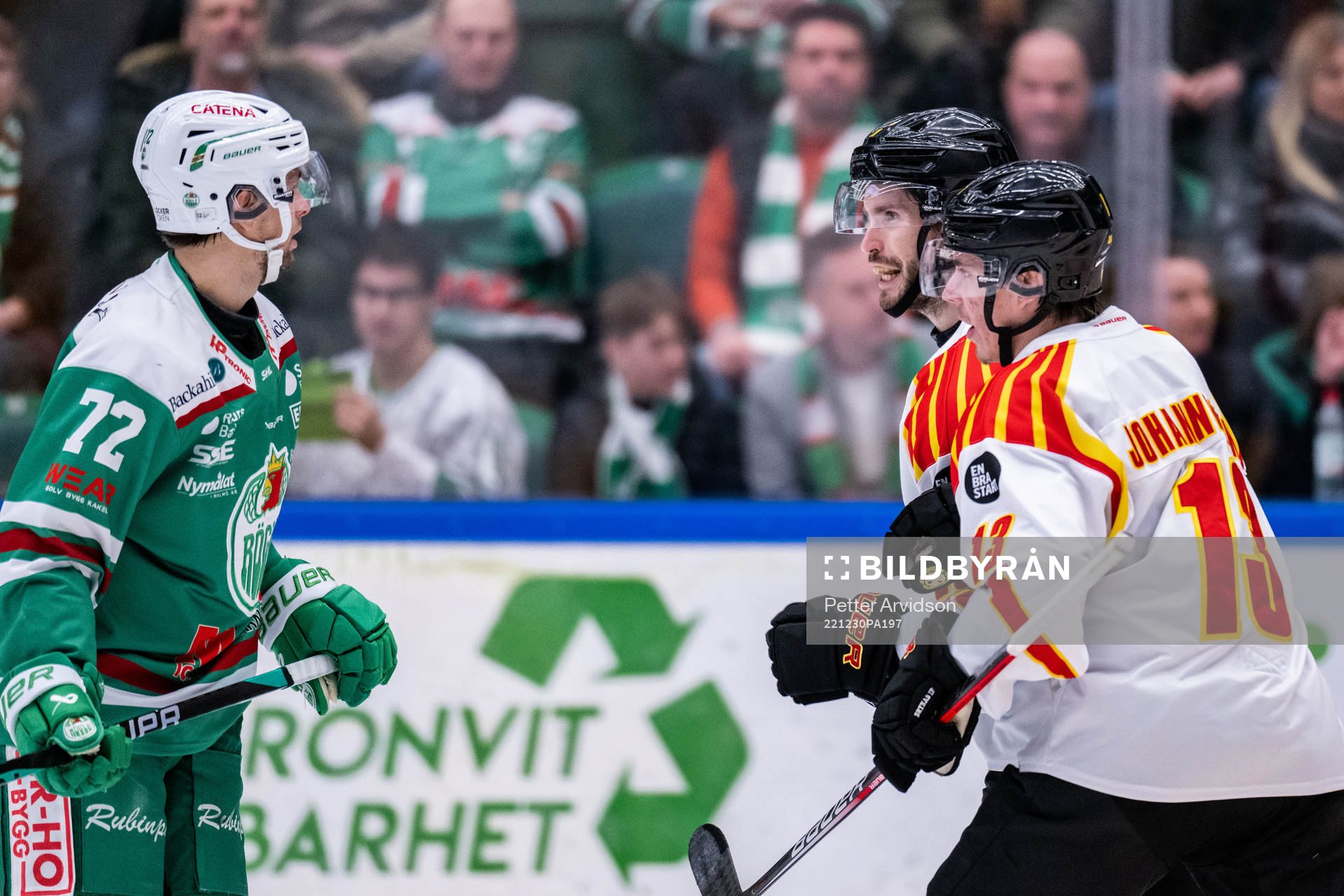 Brynäs Oula Palve och Samuel Johannesson jublar mot