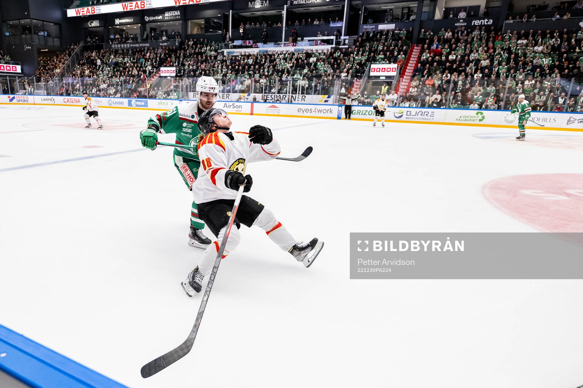 Rögles Ludvig Larsson och Brynäs Dmytro Timashov