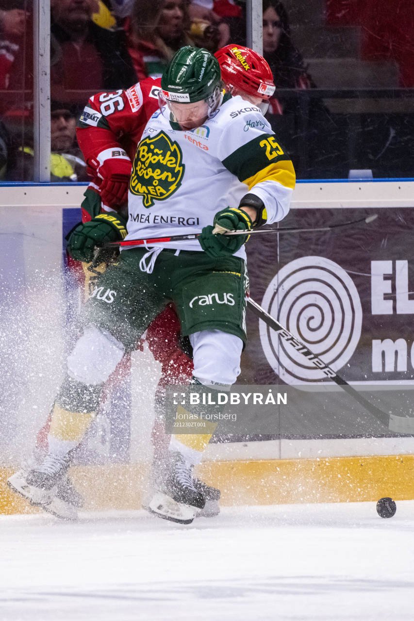 Björklövens Christopher Bengtsson och Modos Sebastian