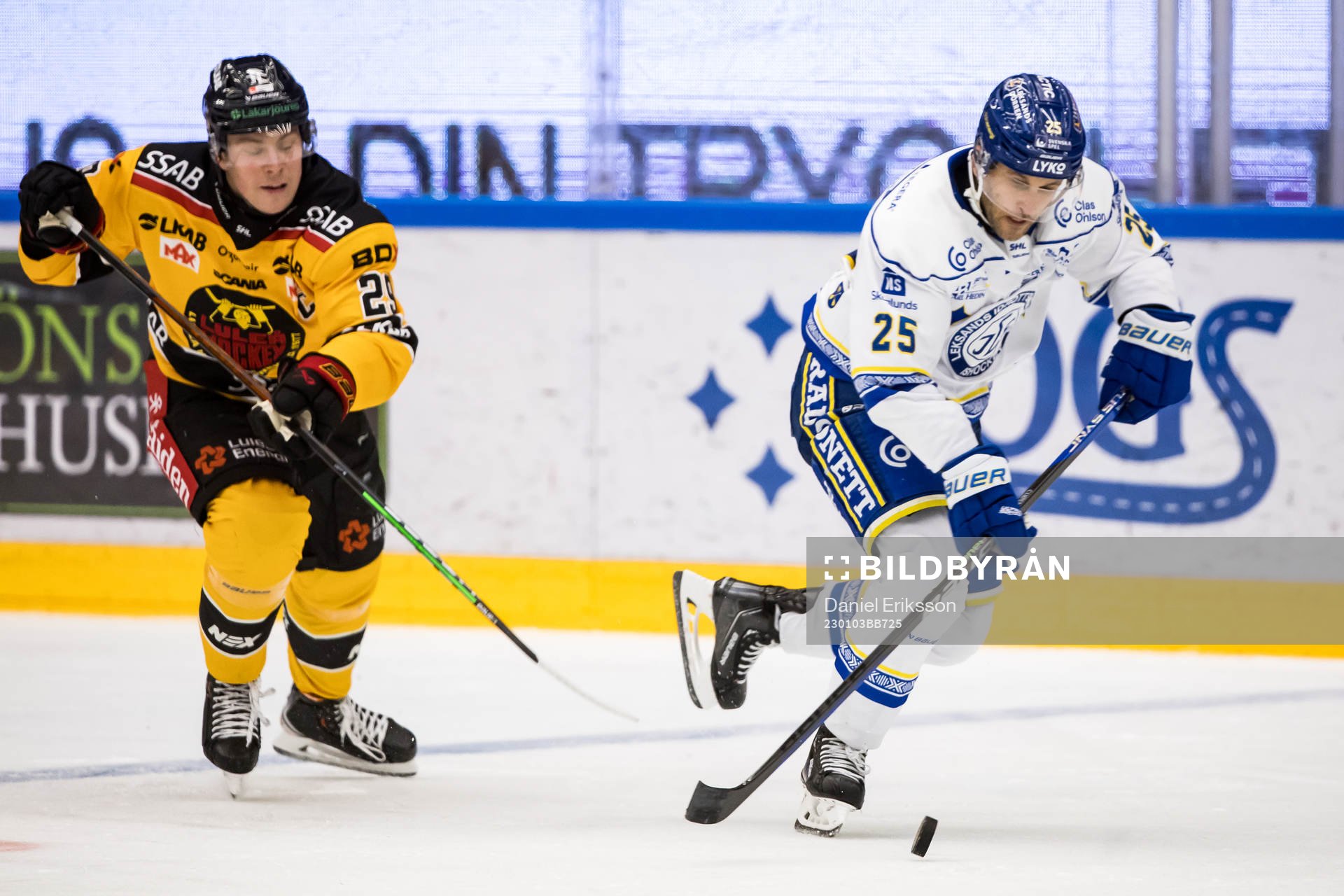 Luleås Erik Gustafsson och Leksands Carter Camper