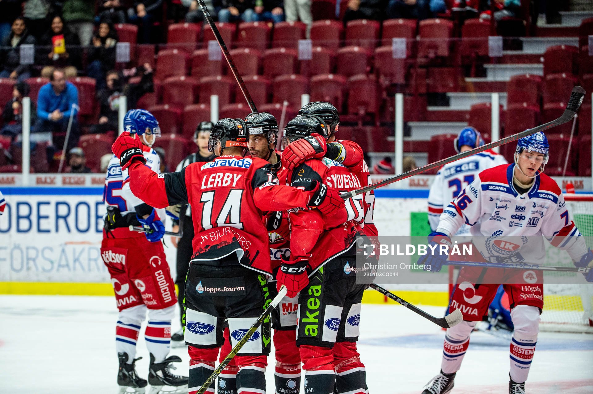 Malmö Redhawks Carl-Johan Lerby jublar