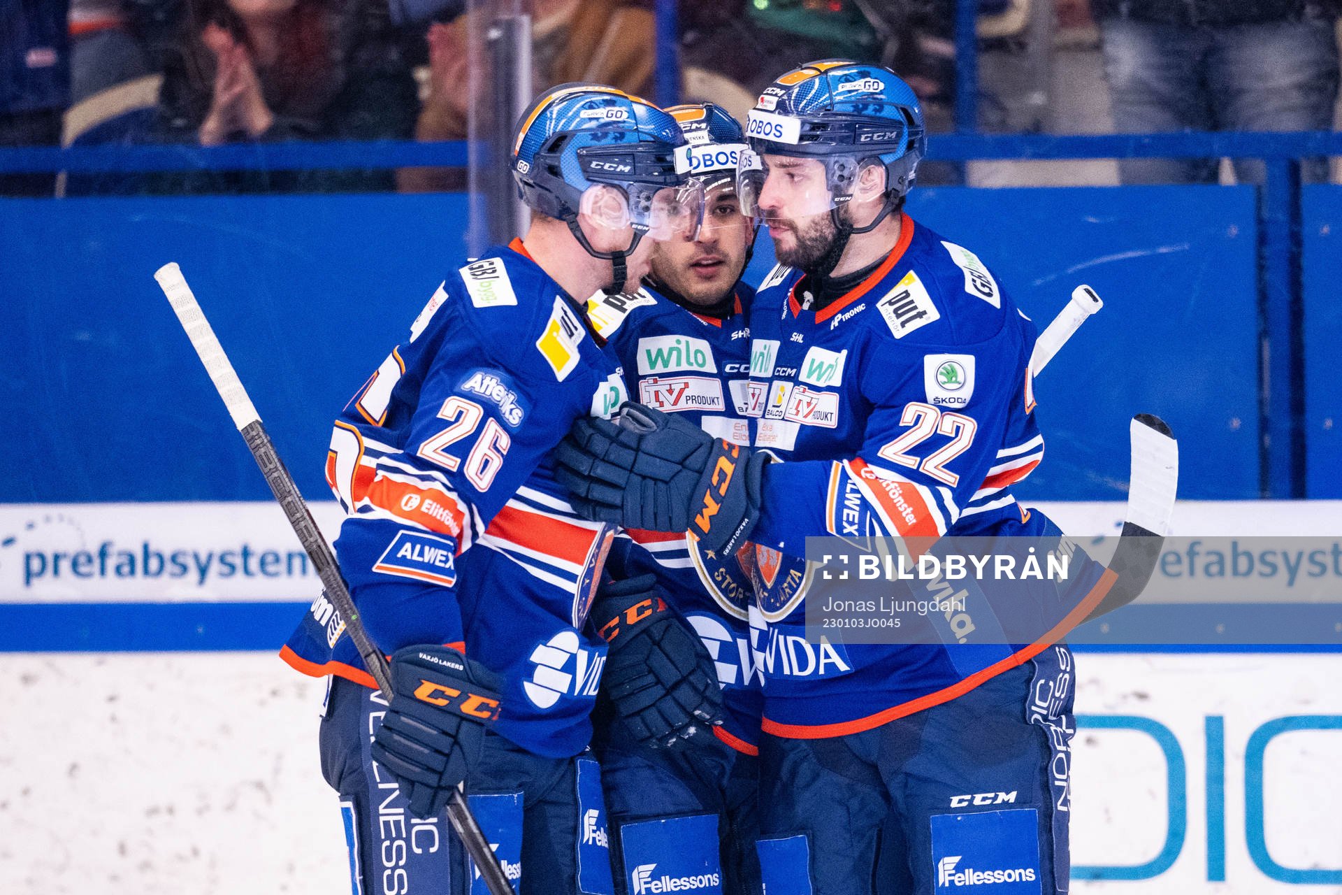 Växjös Joel Kellman och Tobias Rieder jublar