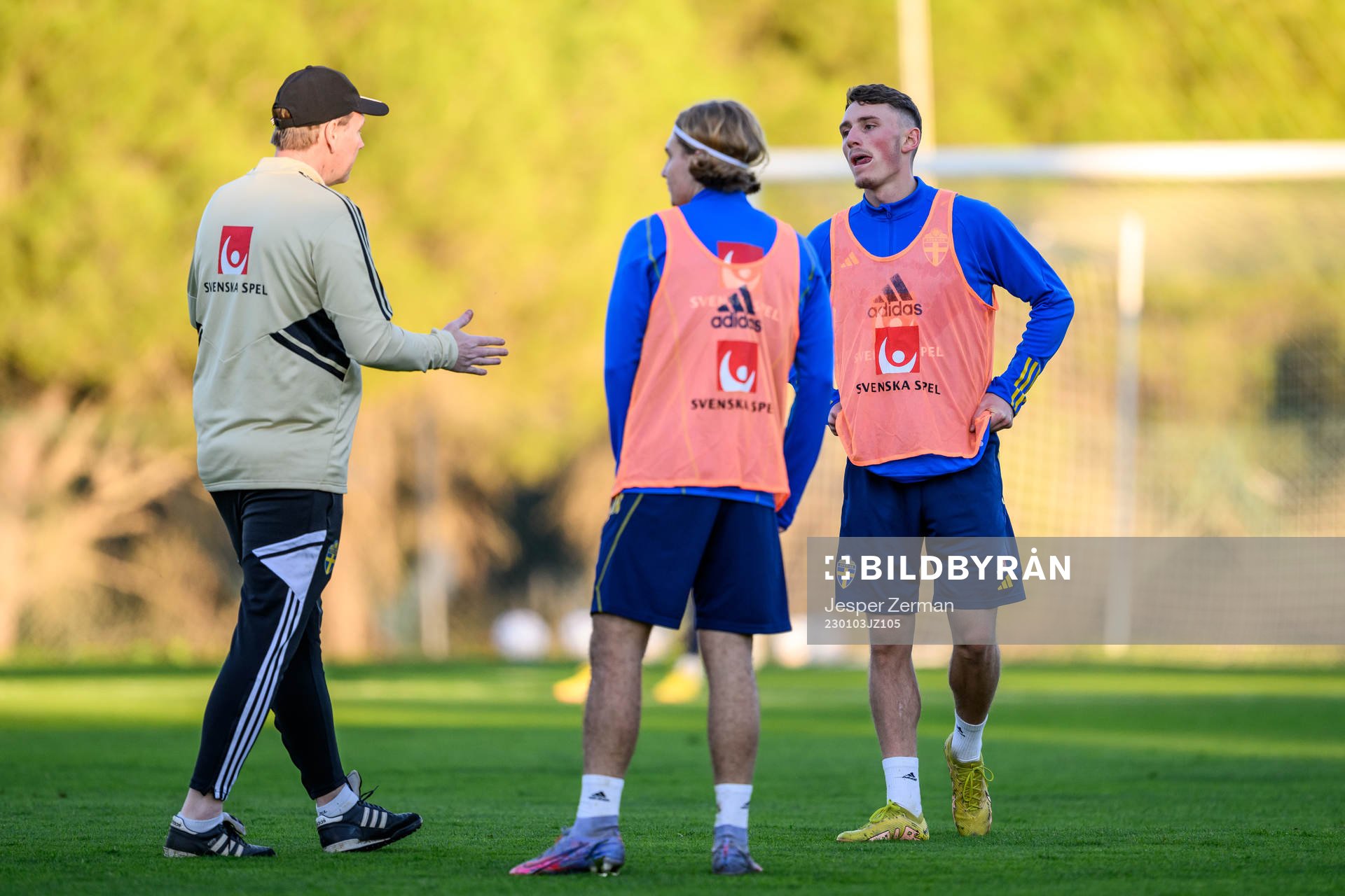 Noah Persson and assistant coach Peter Wettergen of the