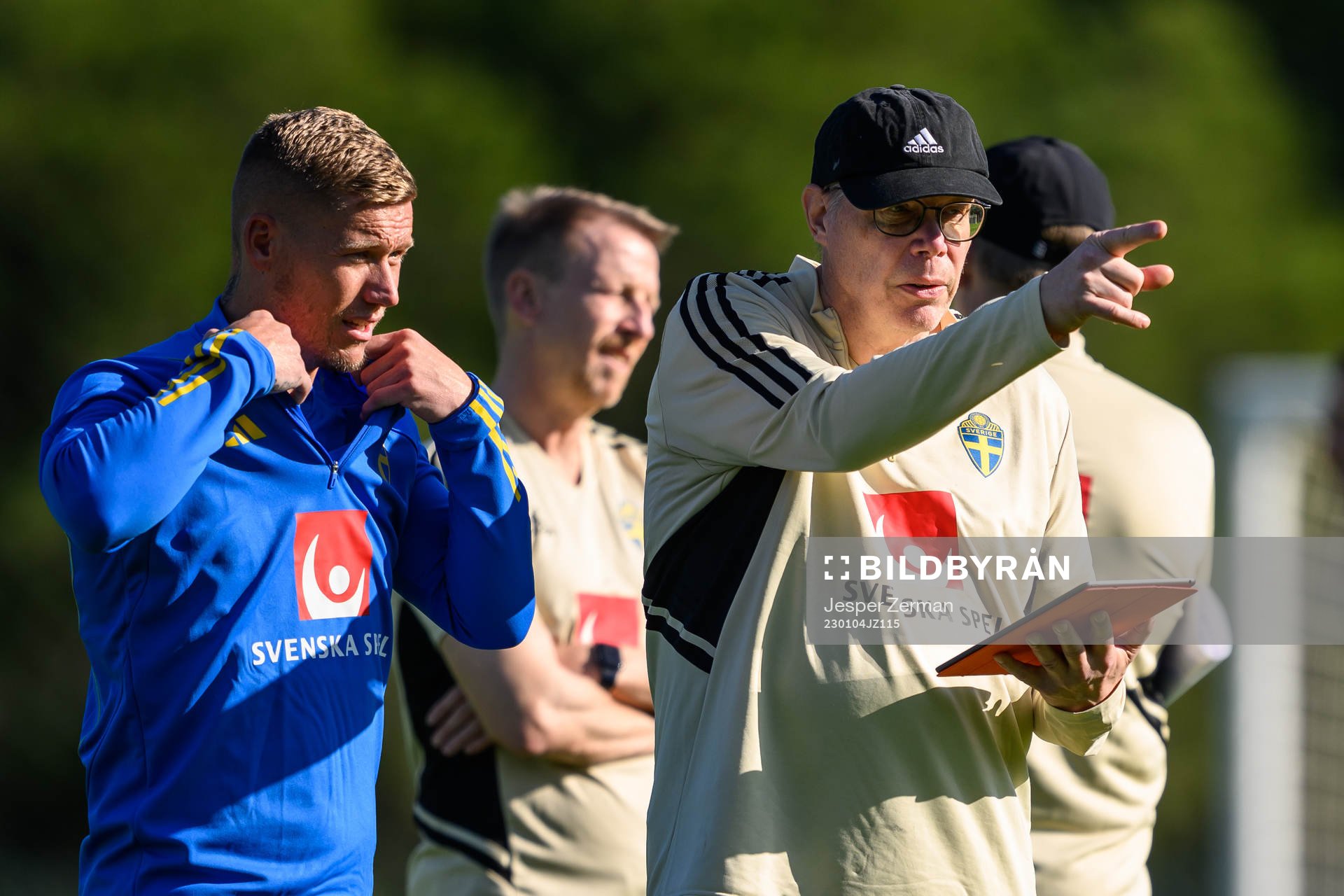 Victor Edvardsen and performance and medical coordinator