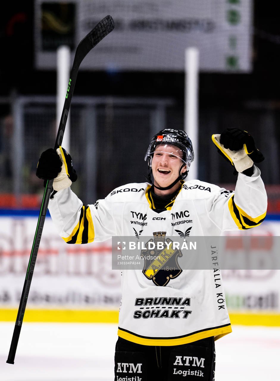 AIKs Oscar Öhman jublar