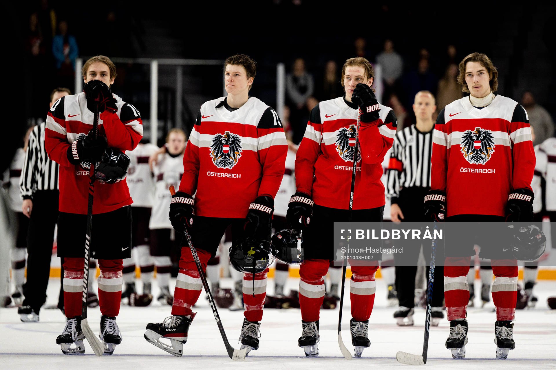 Players of Austria look dejected