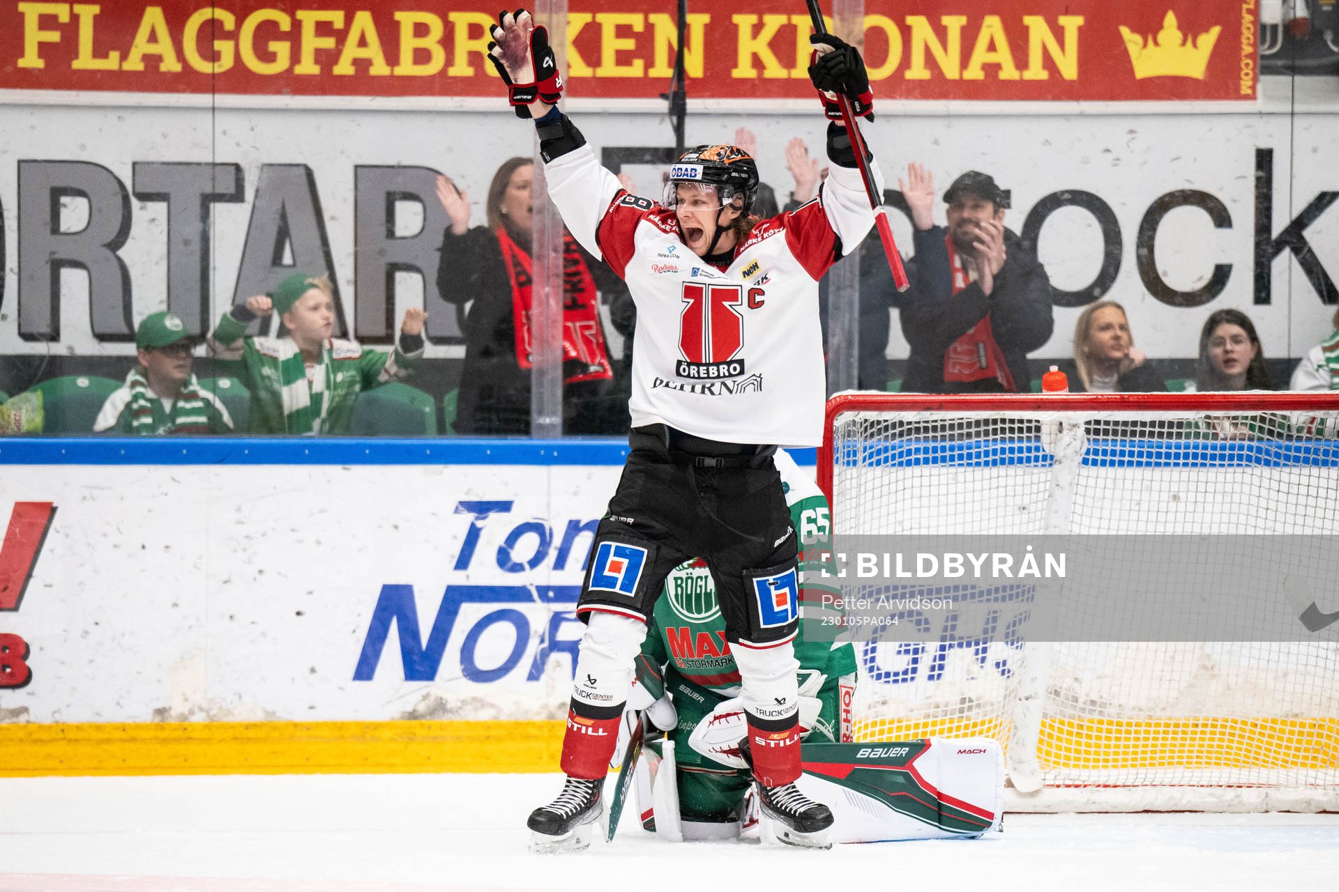 Örebros Rodrigo Abols jublar