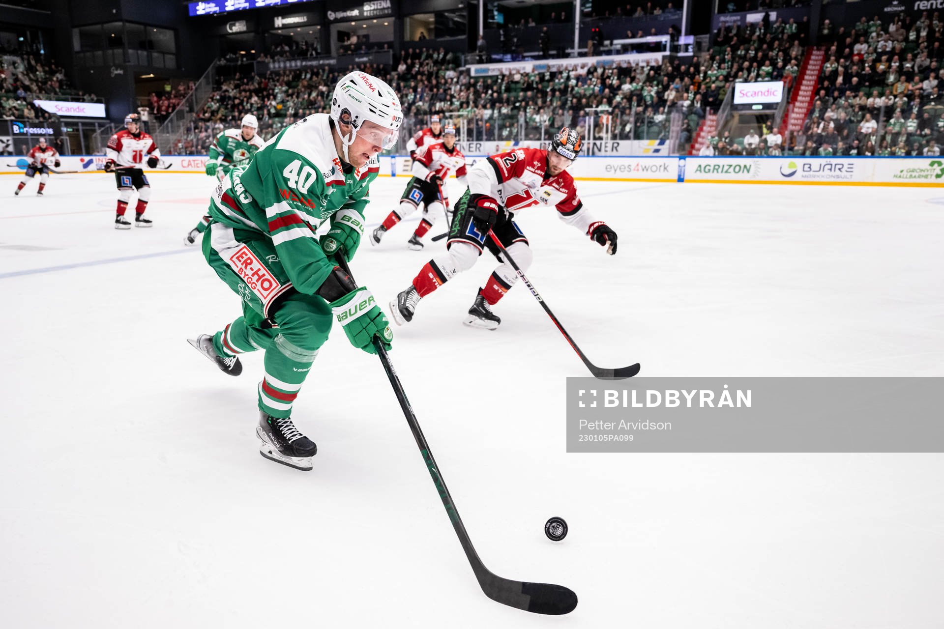 Rögles Oskar Stål-Lyrenäs och Örebros Rasmus Rissanen