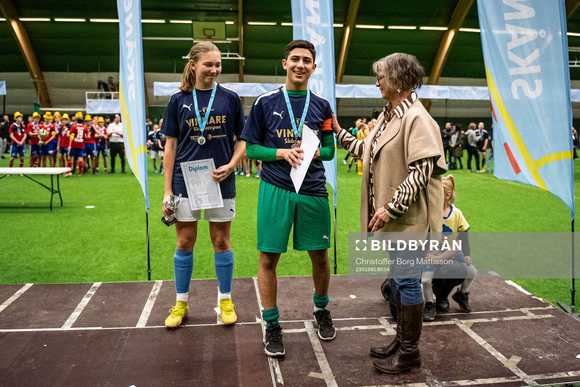 Malmö FF F16s Lydia Liljegren och BK Olympic P16s Ibrahim