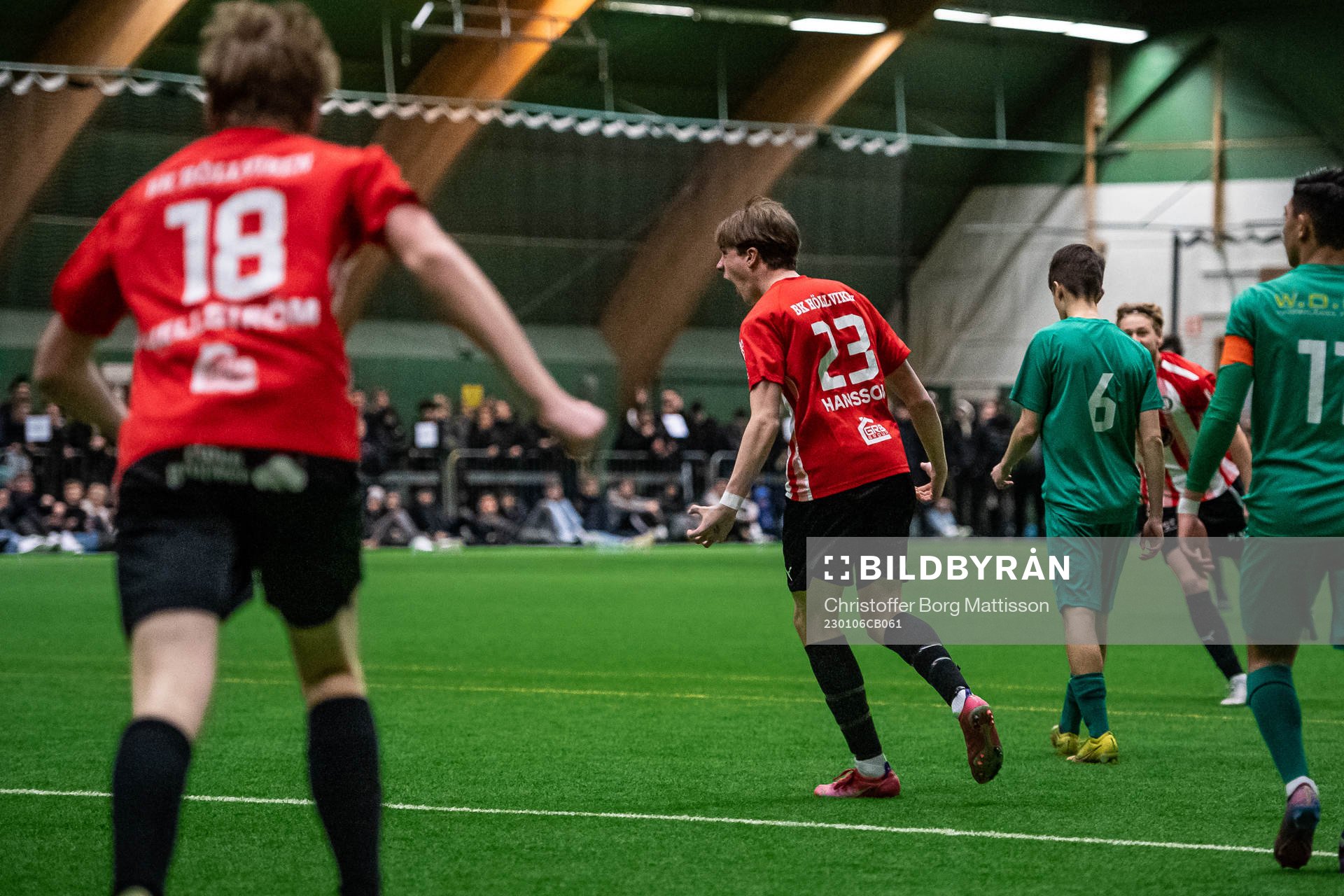 BK Höllviken P16s Casper Hansson jublar