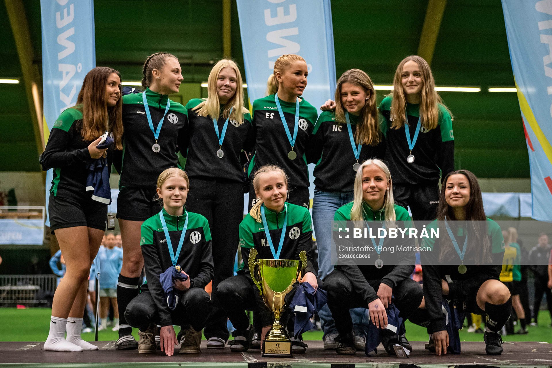 Hoby F14 tar emot pris