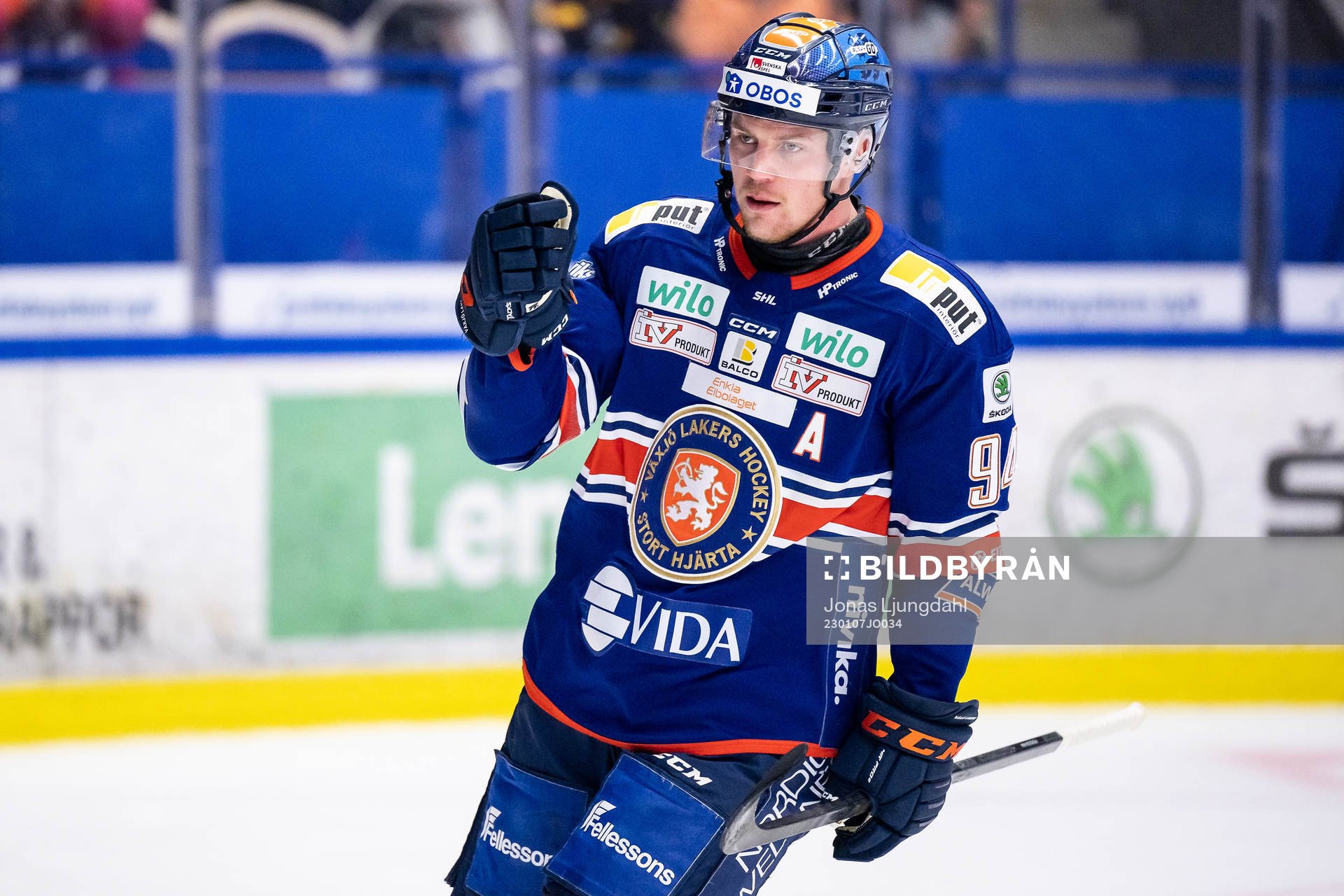 Växjös Joel Persson jublar