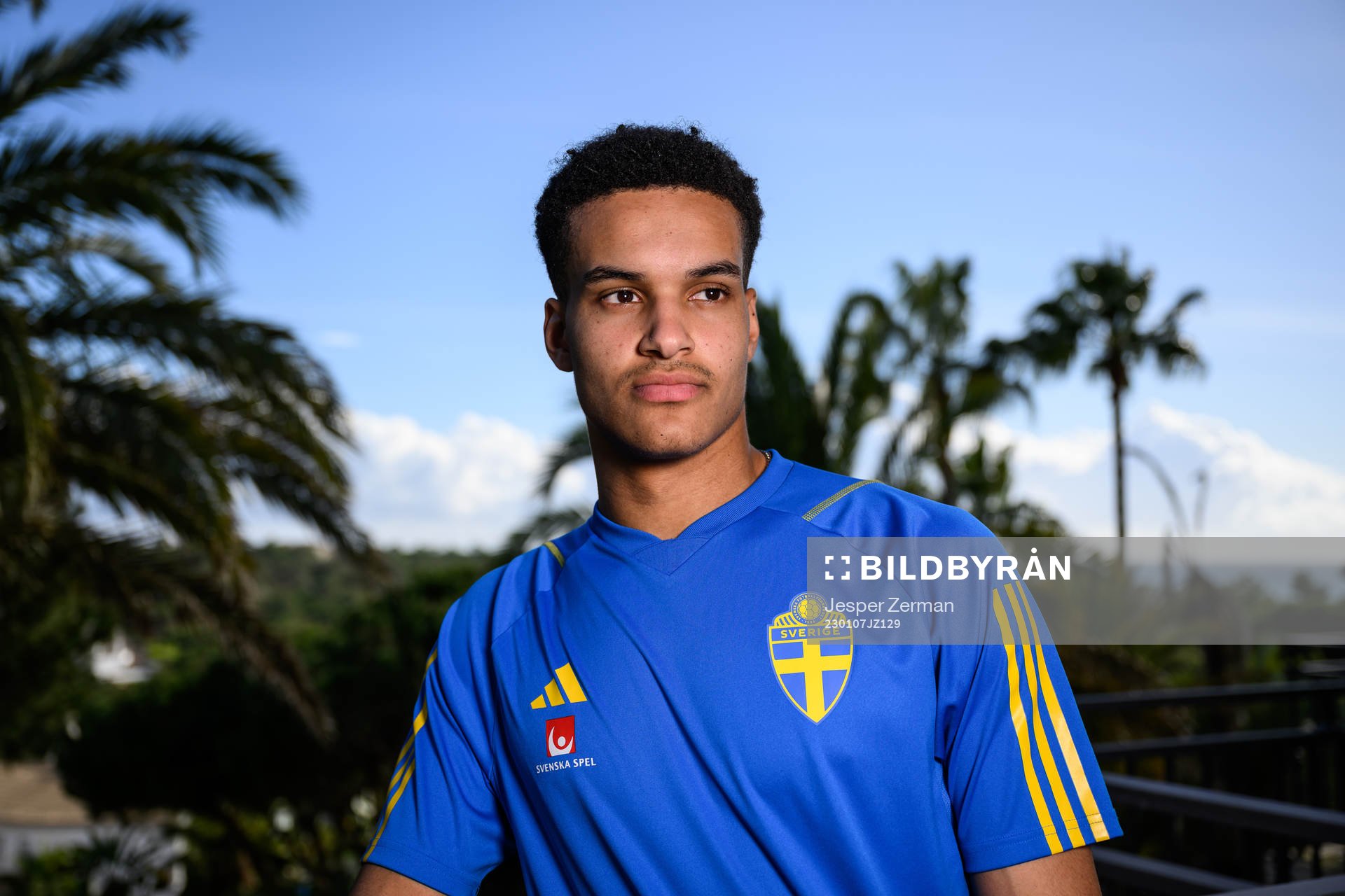 goalkeeper Oliver Dovin of the Swedish men's football