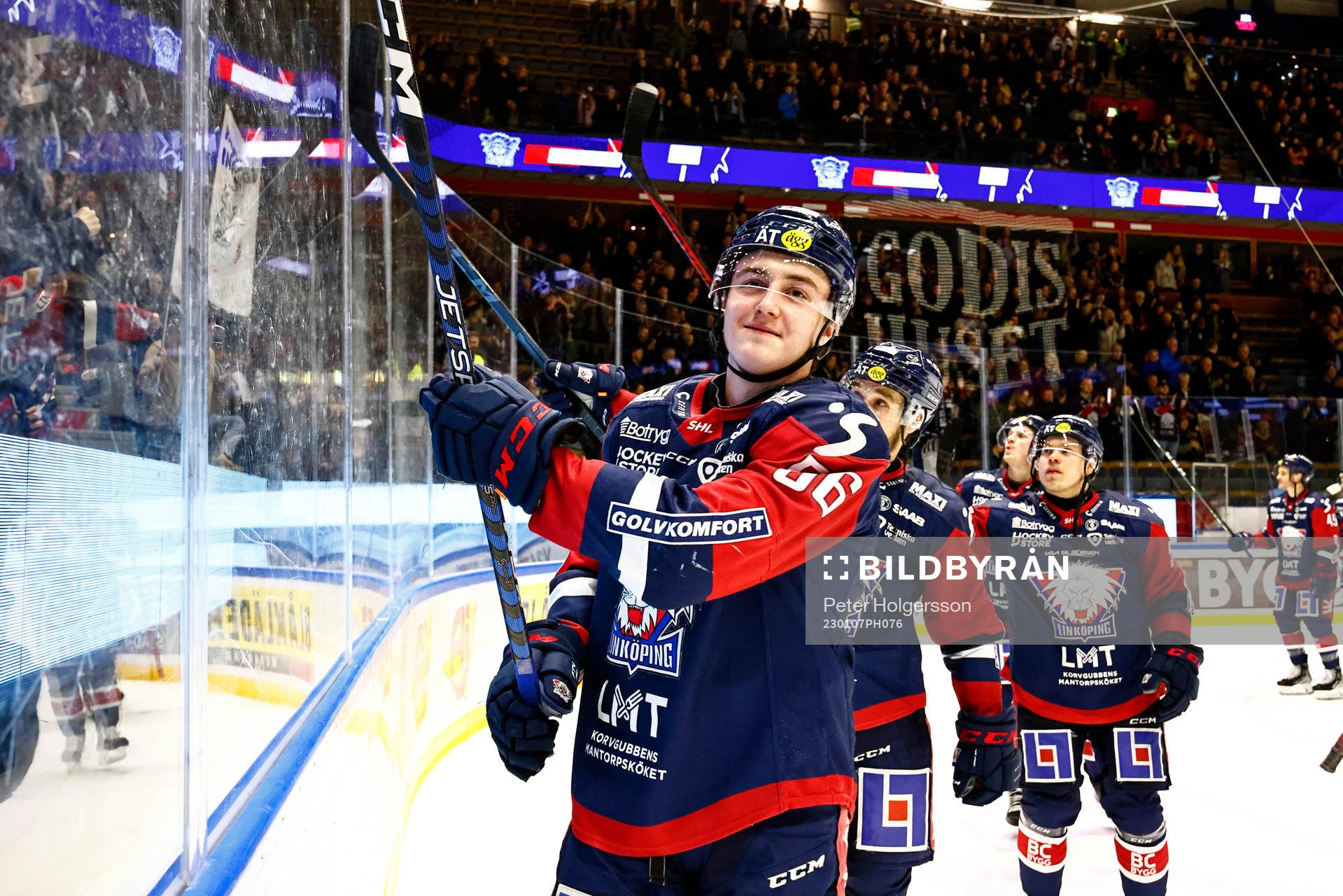 Linköpings Elias Sjöström jublar