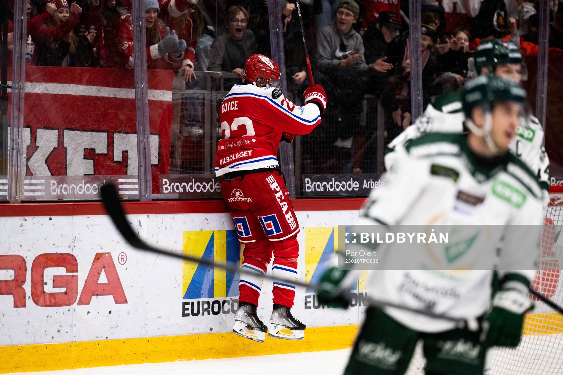 Timrås Jeremy Boyce-Rotevall jublar