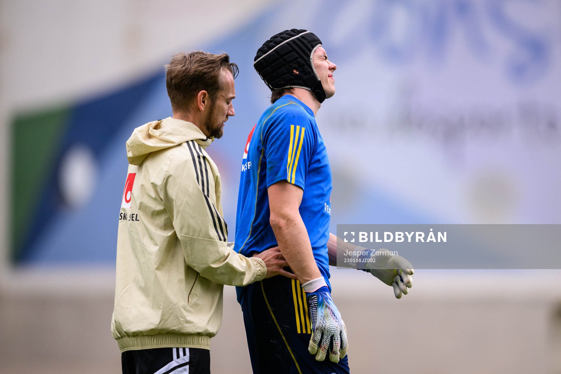 Physiotherapist Christian Andersson and goalkeeper Jacob