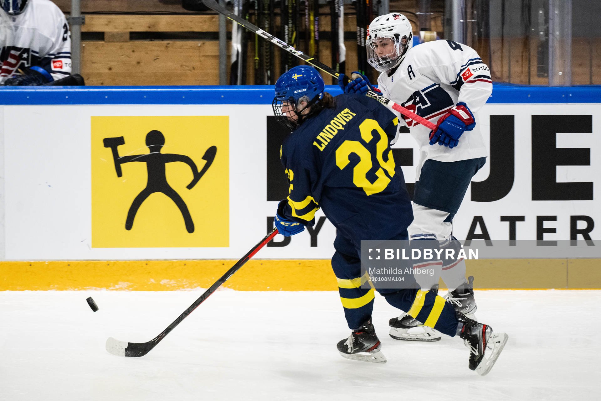 Liv Jonsson of Sweden and Molly Jordan of USA