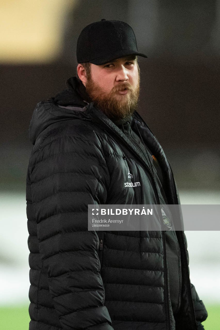 tränare Alexander Severn under en träning med GAIS den 9 januari 2023 i Göteborg. 