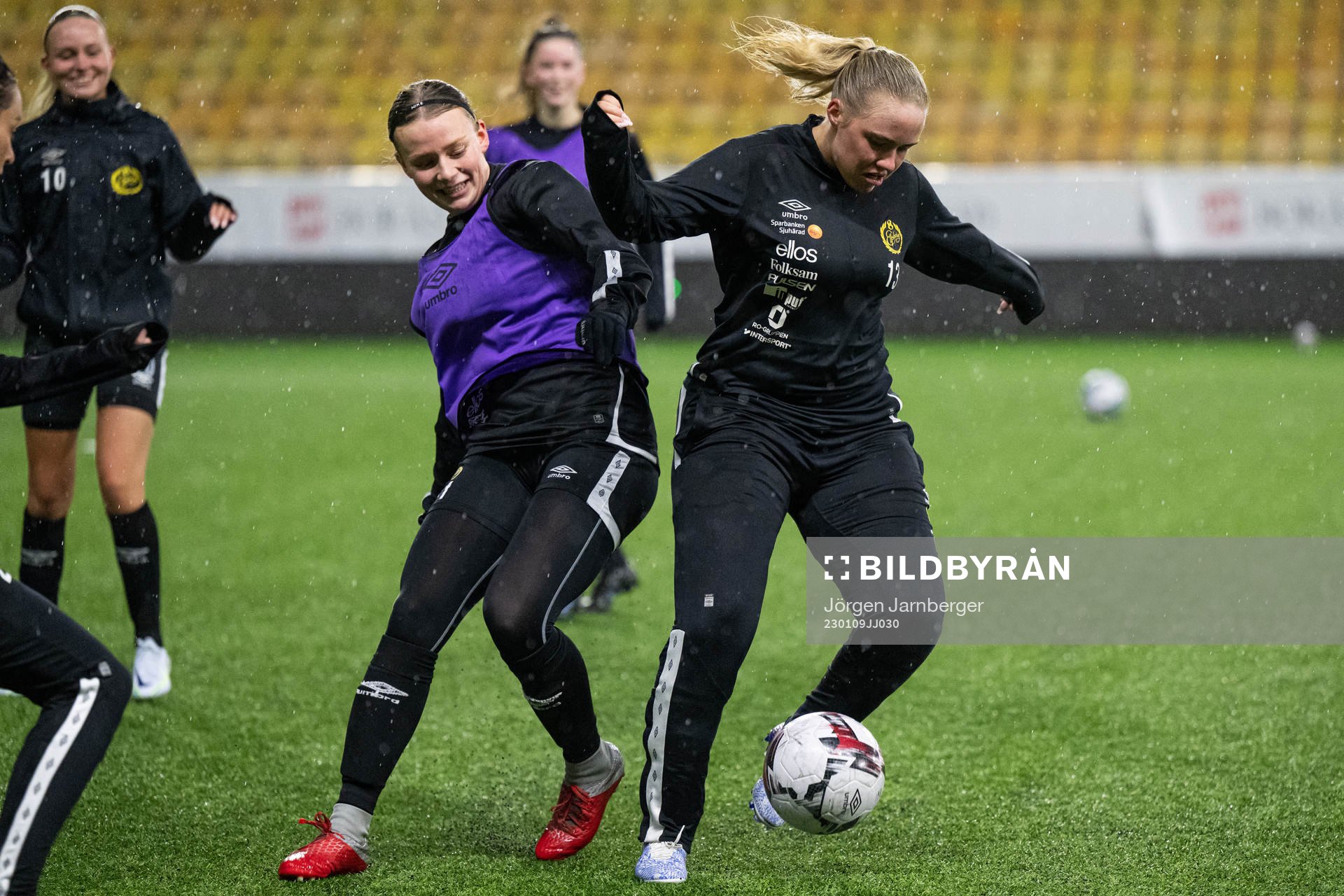 Leann Nyström och Evelina Brink