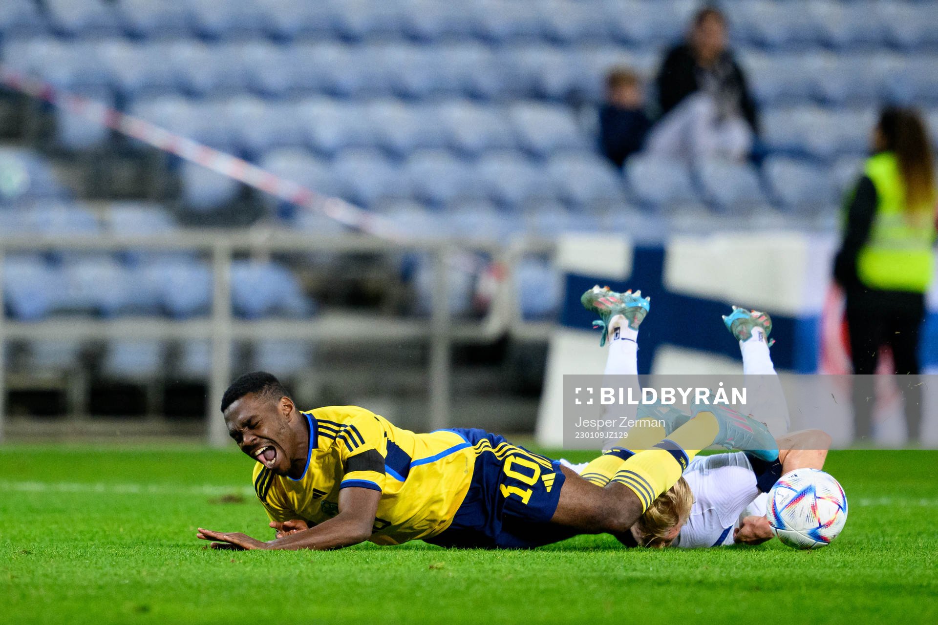 Joel Asoro of Sweden