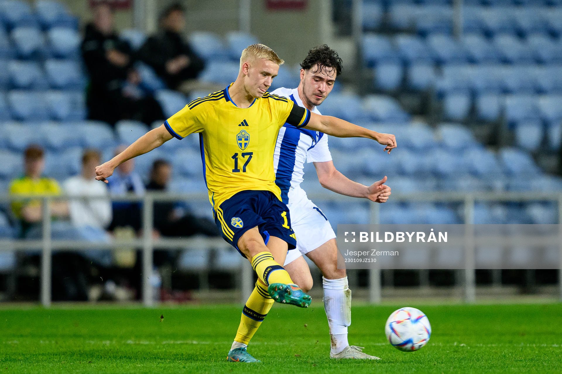 Carl Gustafsson of Sweden and Agon Sadiku of Finland