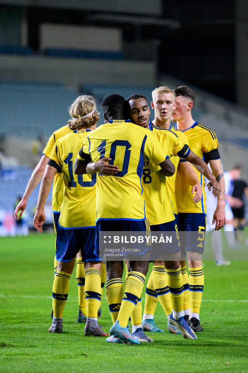 Joel Asoro of Sweden celebrates