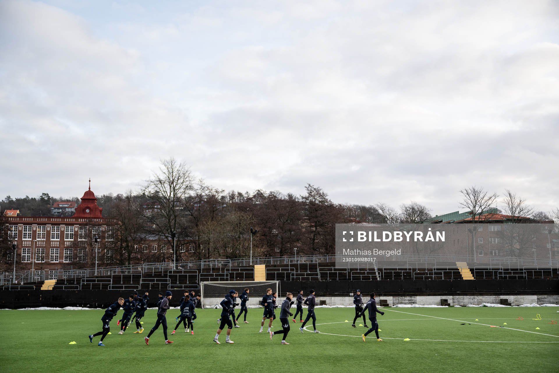 Spelarna värmer upp