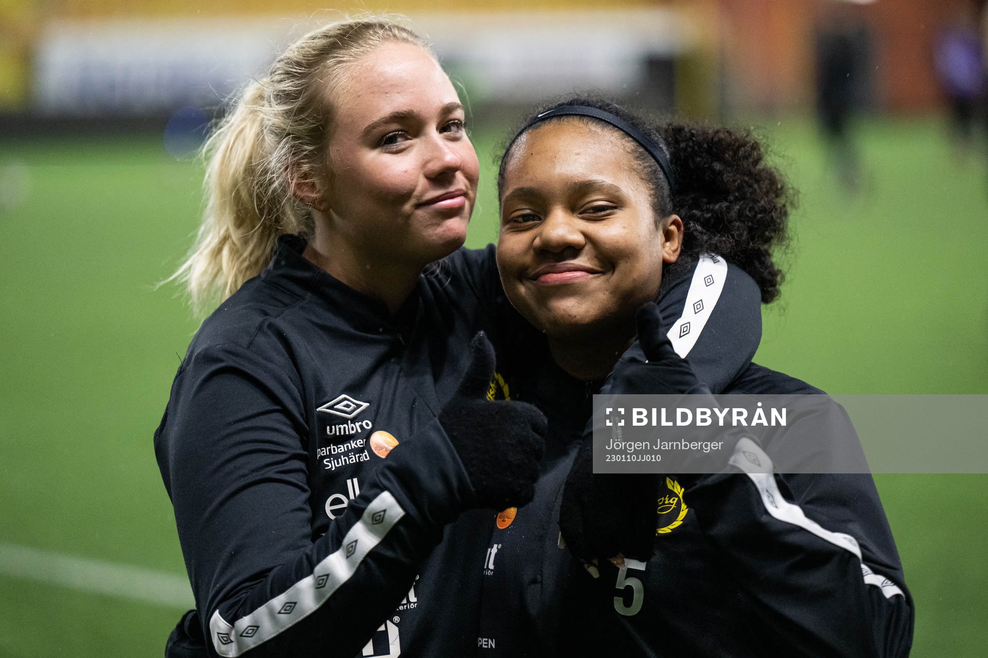 Evelina Brink och Vanessa Lopez