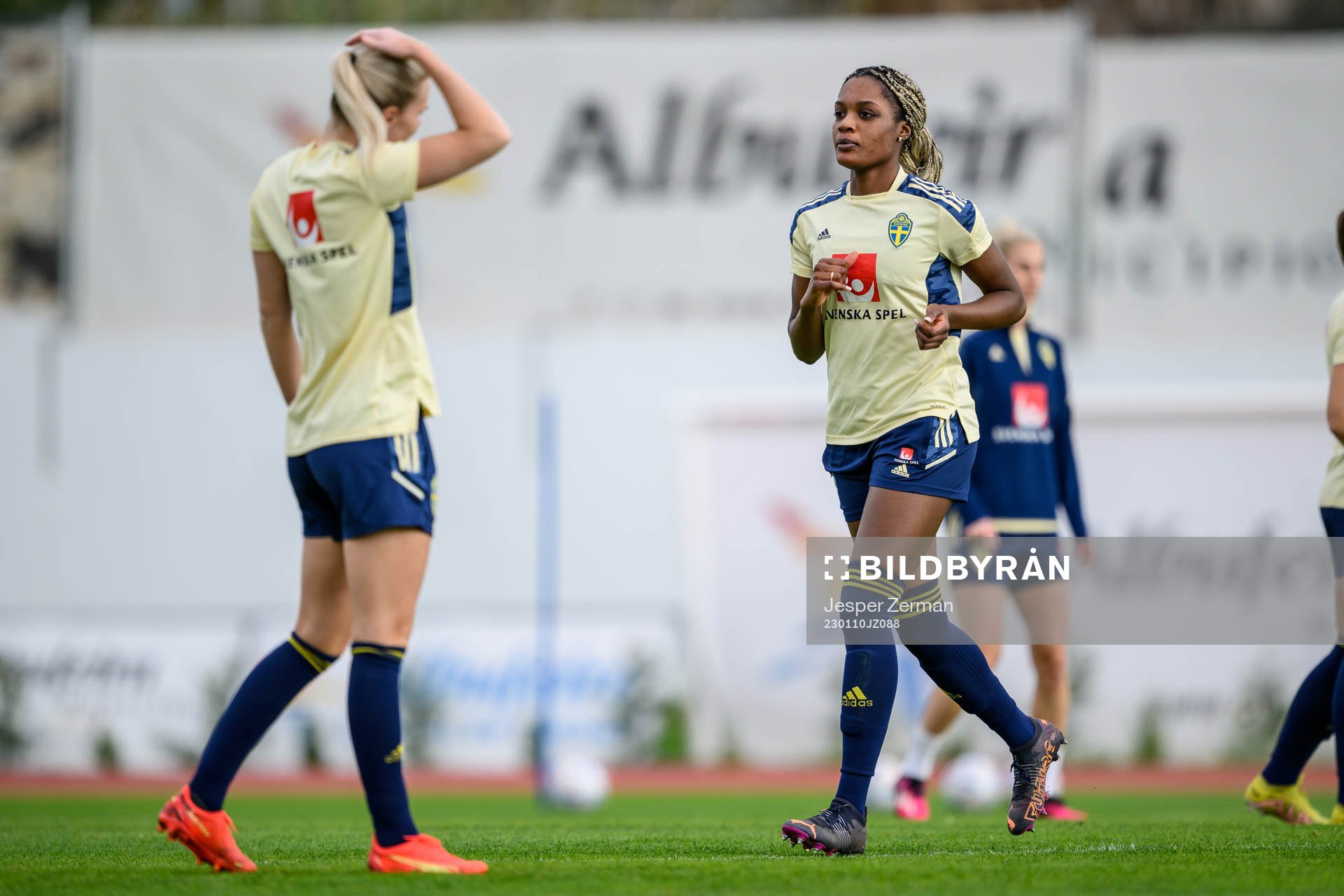 Evelyn Ijeh of the Swedish women's football national team