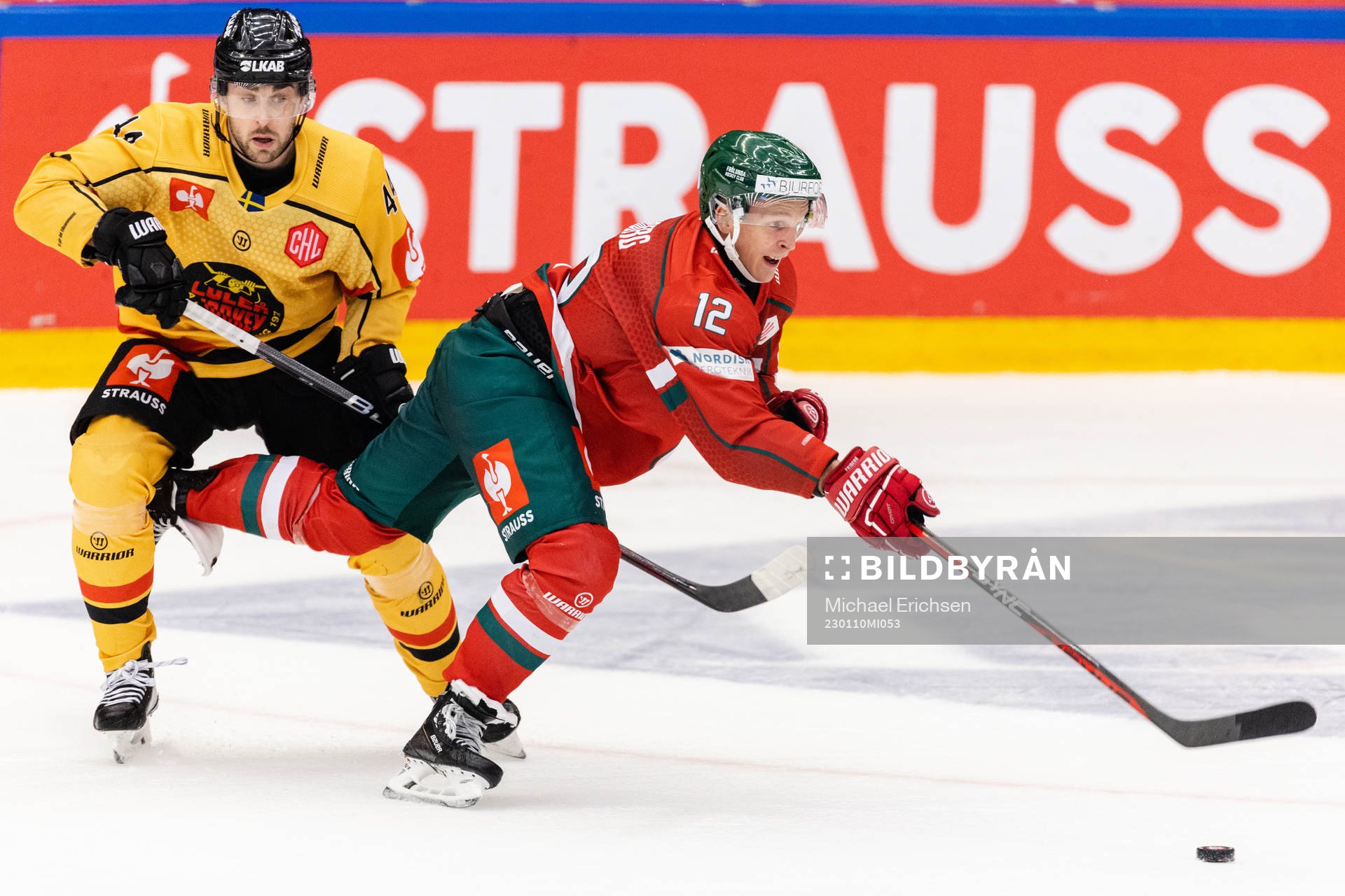 Jonathan Andersson of Luleå and Max Friberg of Frölunda