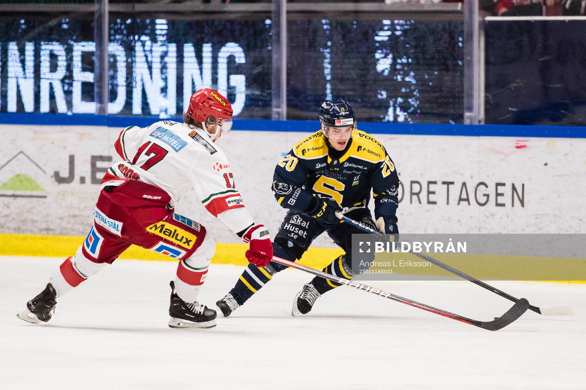 Modos Riley Woods och Södertäljes Nikola Pasic