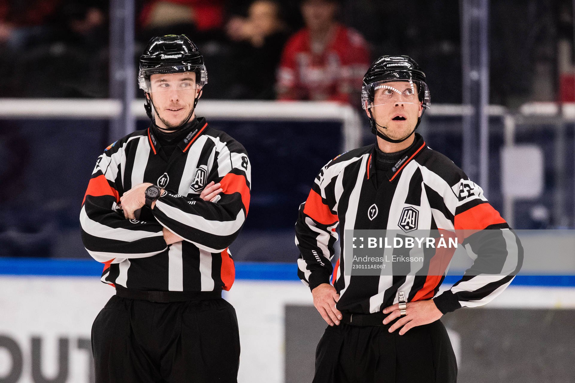 Domarna Oscar Niklasson och Andreas Harnebring