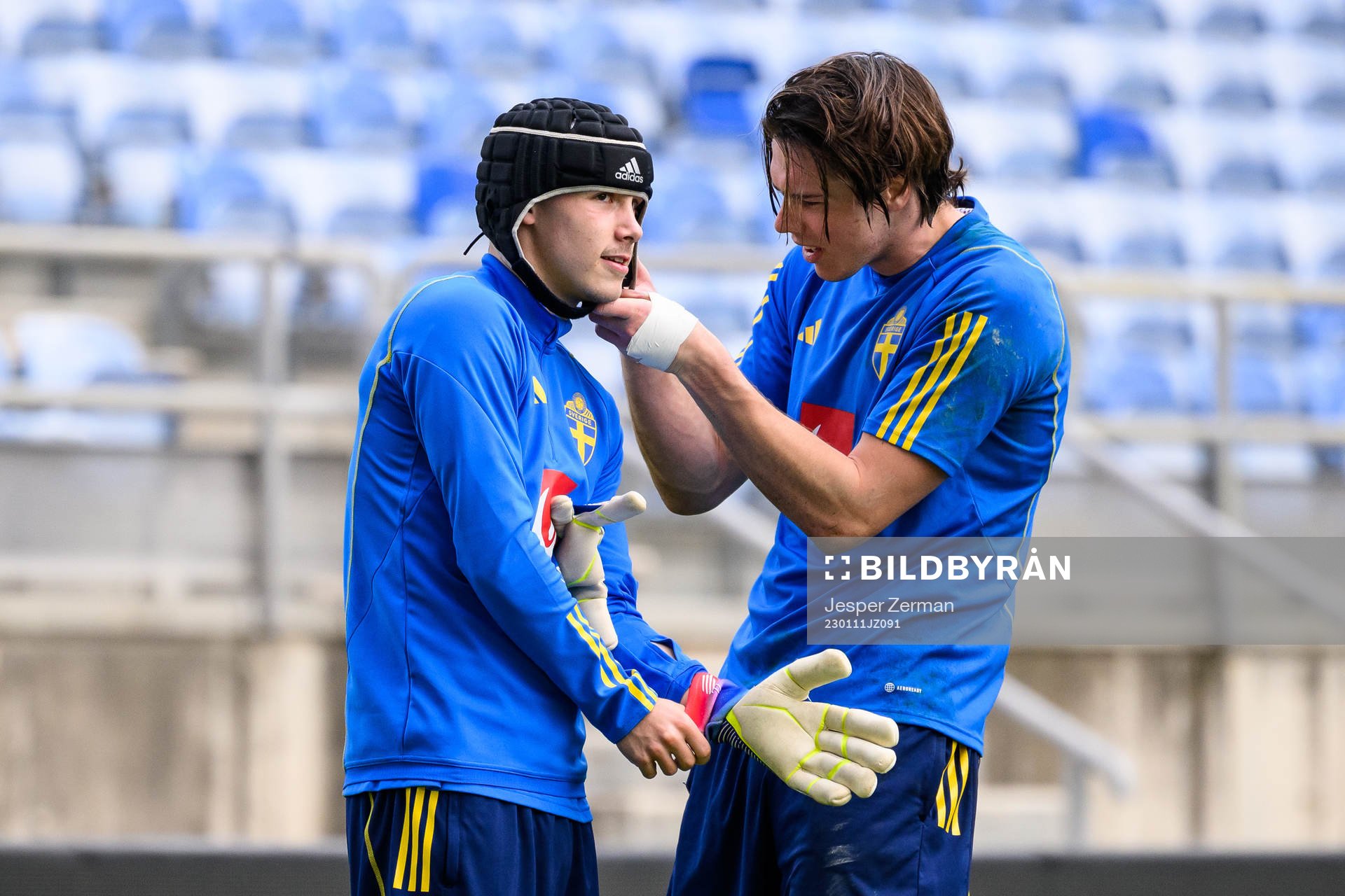 Jacob Ondrejka and goalkeeper Jacob Widell Zetterström of
