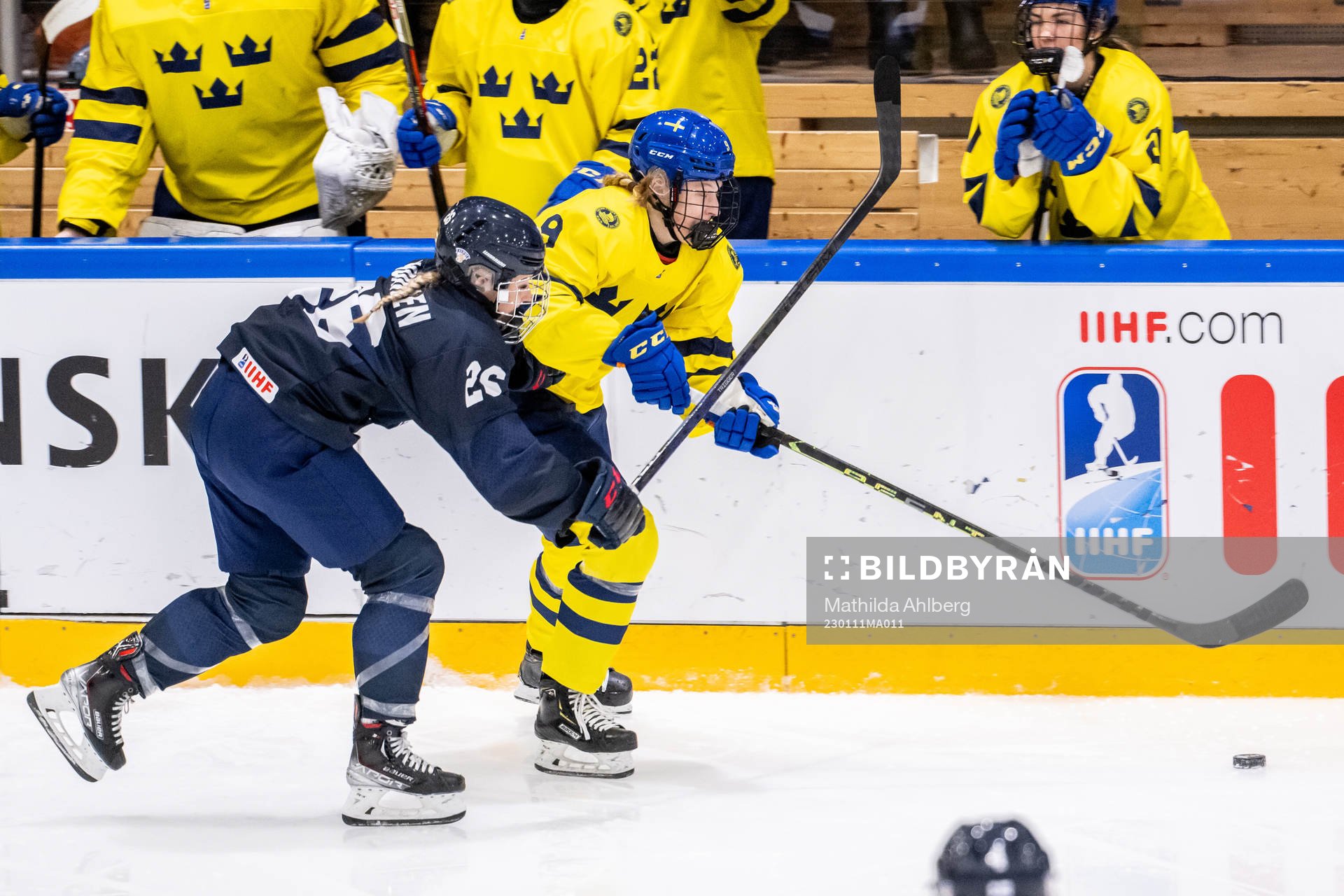 Sara Suhonen of Finland and Mira Markström of Sweden