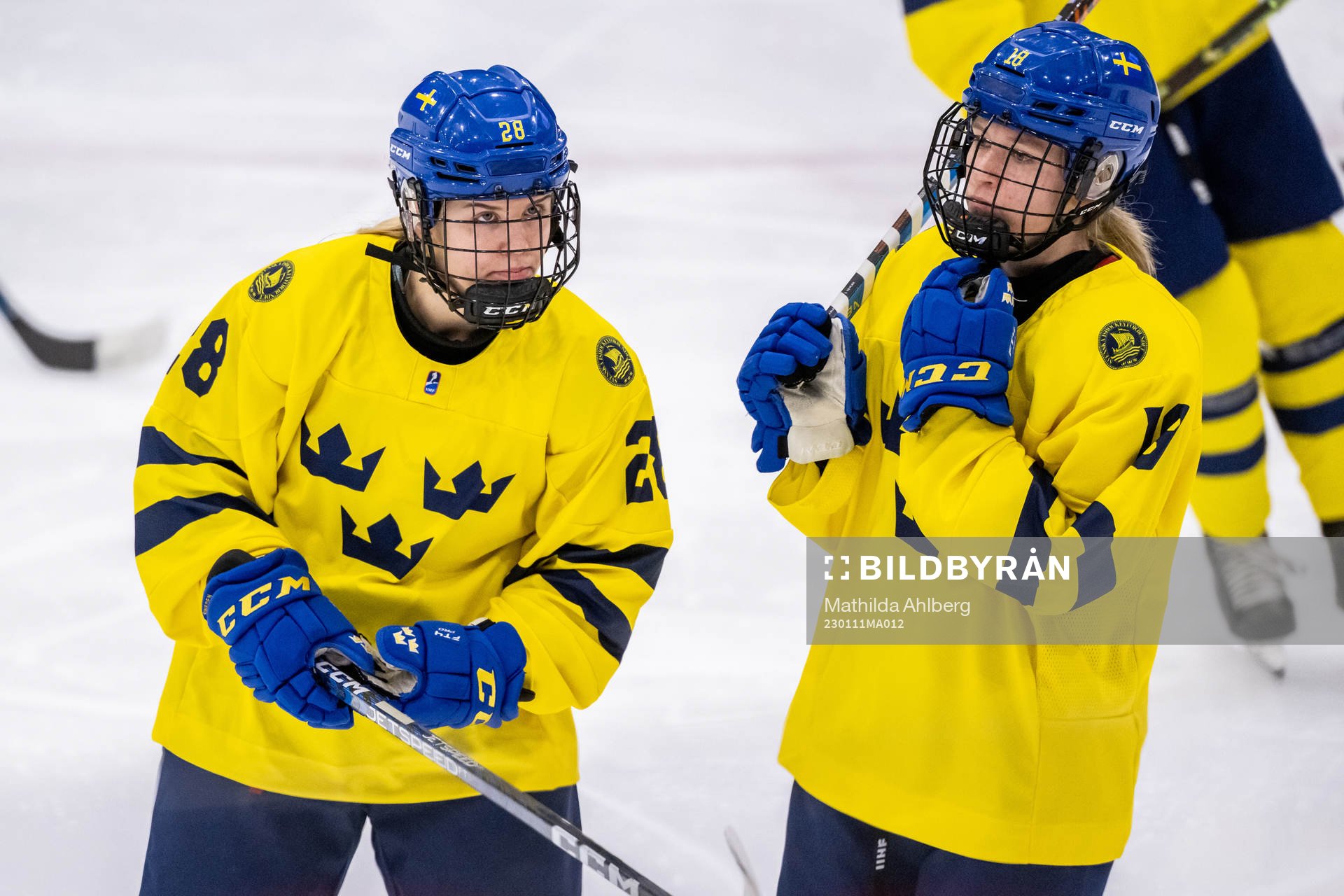 Moa Gustafsson and Hilda Svensson of Sweden