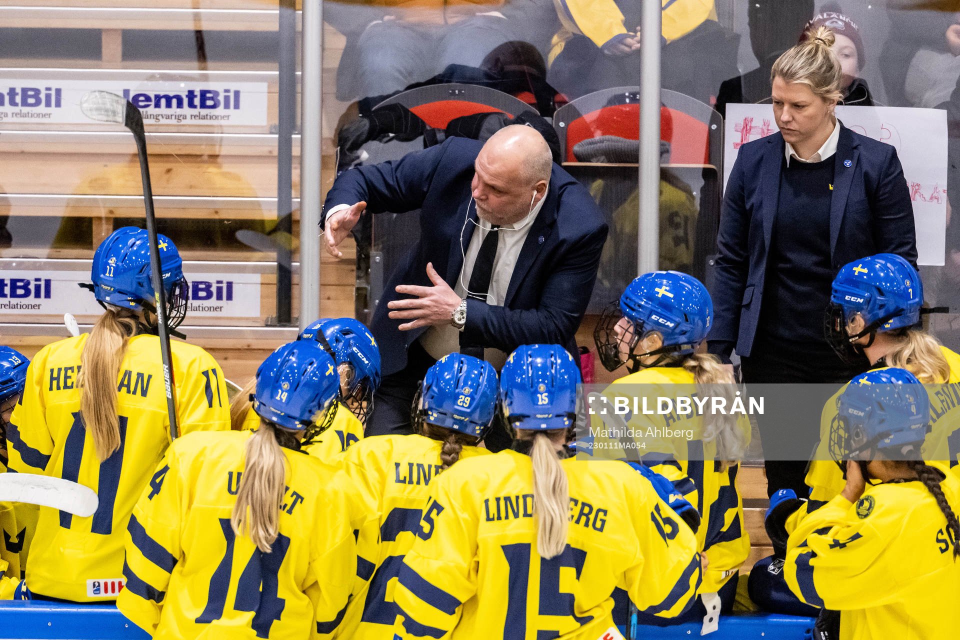 Assistant coach Ulf Hall and assistant coach Pernilla