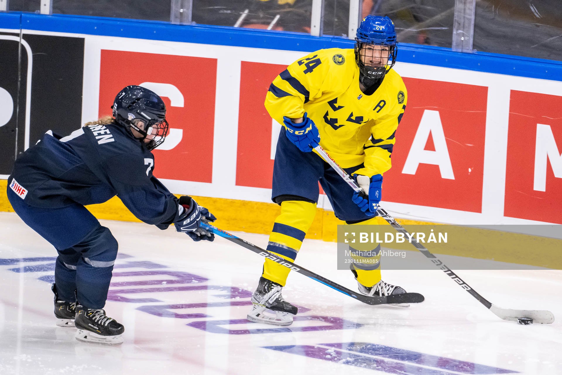 Sinna Varjonen of Finland and Ebba Hedqvist of Sweden