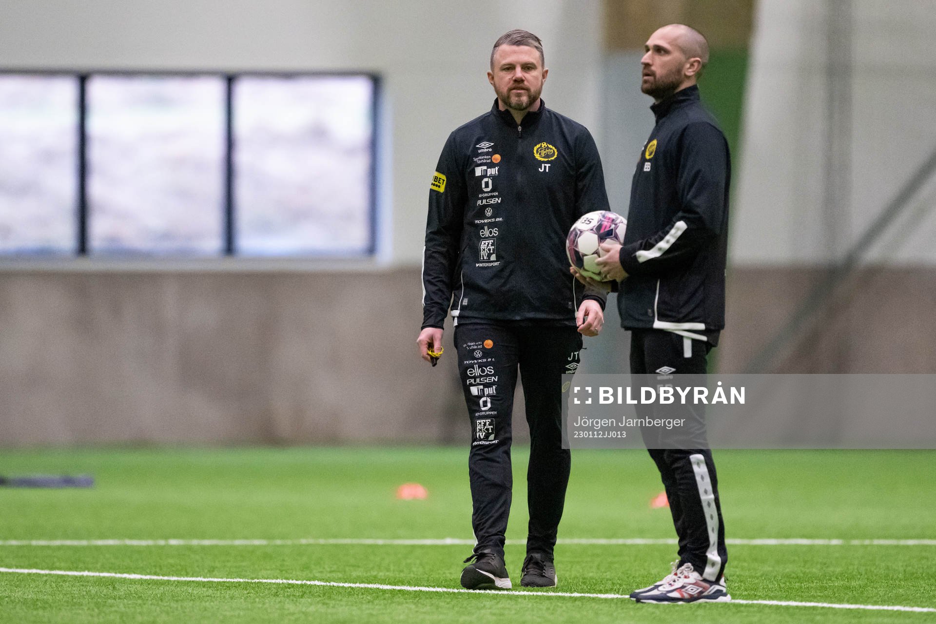 Manager Jimmy Thelin och assisterande tränare Emir Bajrami