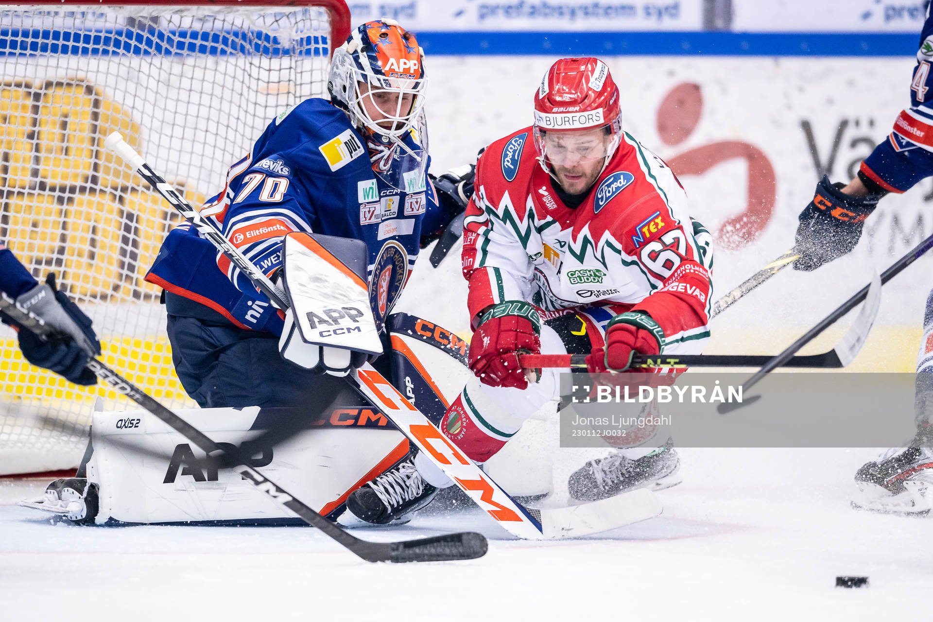 Växjös målvakt Adam Åhman och Frölundas Jacob Nilsson