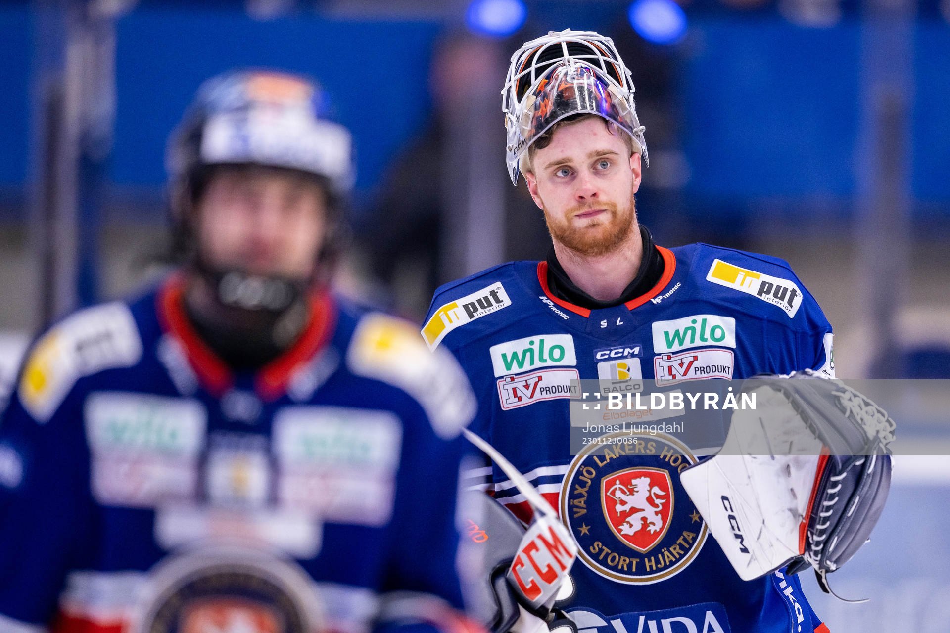 Växjös målvakt Adam Åhman jublar